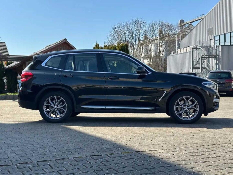 У продажі авто з ЄС BMW X3 30d xdrive Steptronic xLine/LED/Leder/Ambiente/AHK 2018 року.