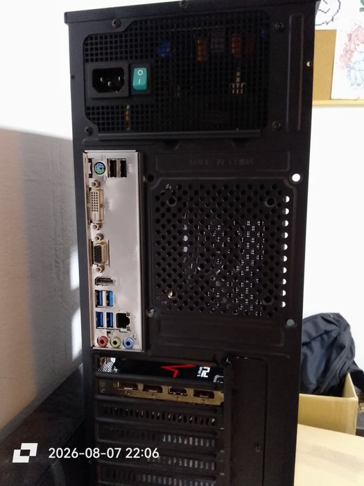 PC AMD 5 3600/RX 6600/32GB Ram + Monitor