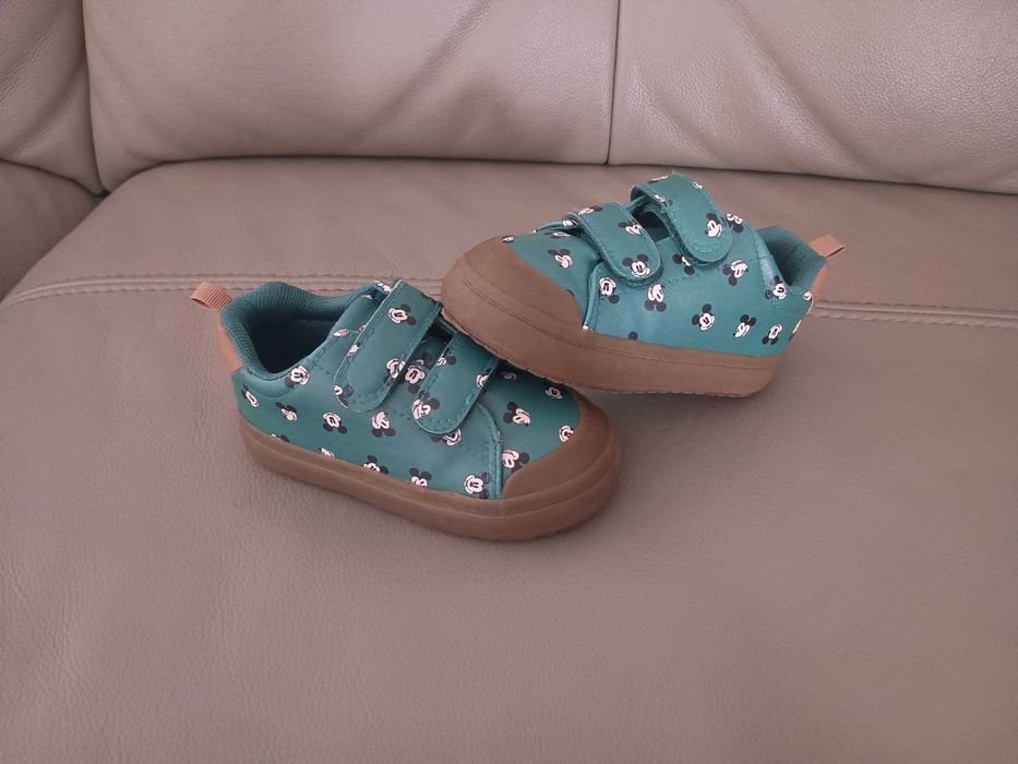 rozm. 23 H&M buty sportowe Myszka Miki sneakersy chłopięce 23 H&M