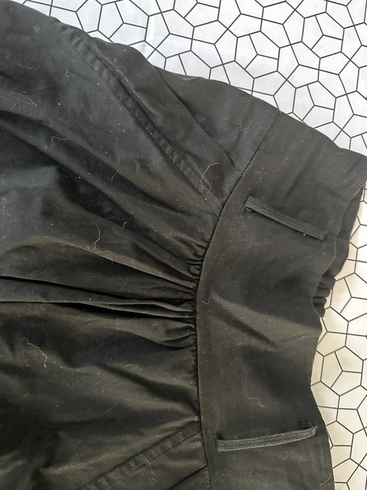 Czarna spódnica mini L