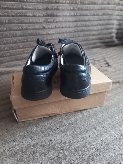 Дитячі туфлі для хлопчика