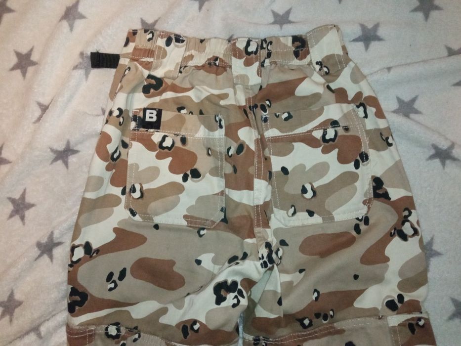 Брюки в коричневой военной раскраске