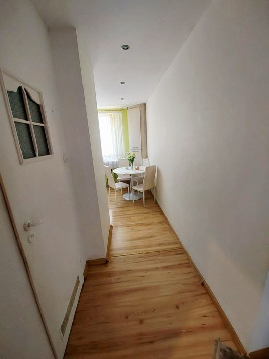 Mieszkanie 65 m 3 pokoje, garaż, piwnica