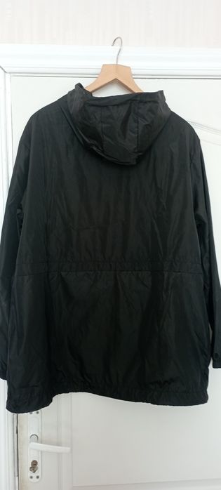 Вітровка жіноча 56-58.