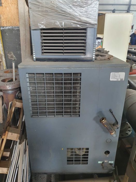 Kompresor śrubowy ATLAS COPCO GA 15 FF + Osuszacz Ziębniczy FD 30