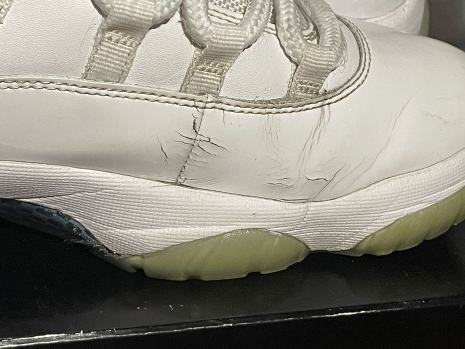 Jordan 11 Legend Blue