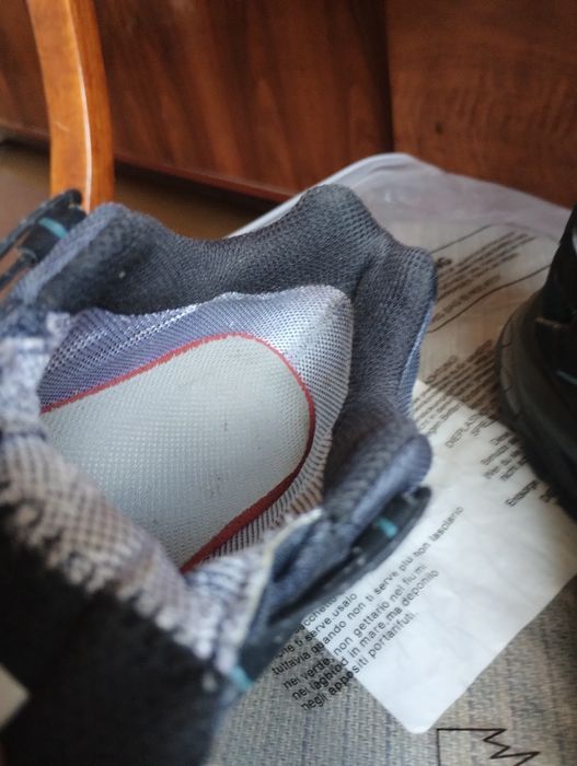 Кросівки Salomon 37