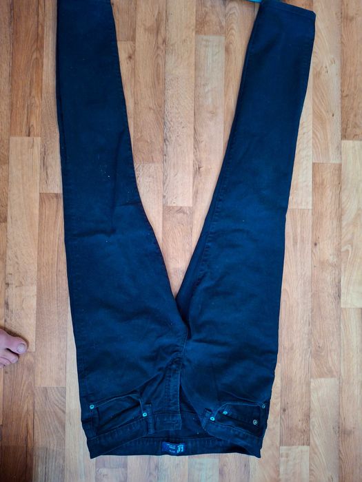 Продам муж джинсы GAP