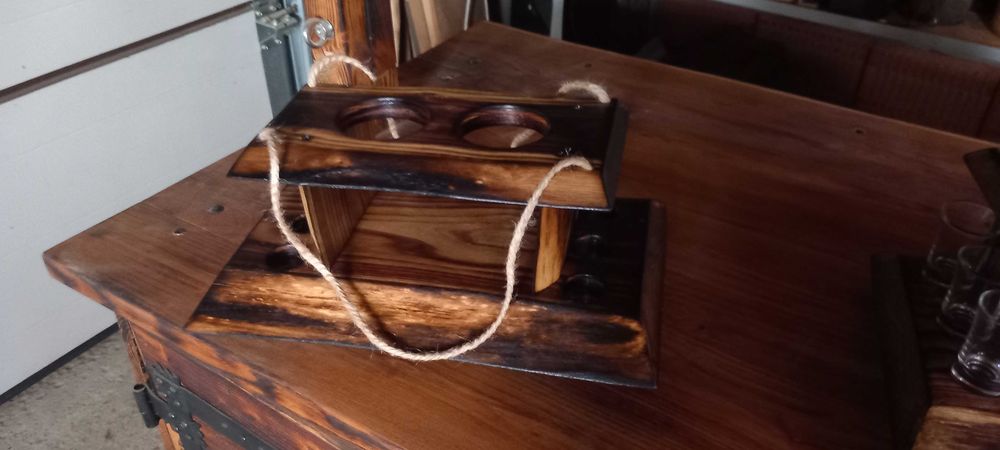 Drewniane skrzyneczki na napoje