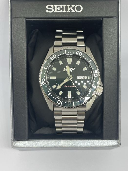 Часы Seiko 4R36-17KO