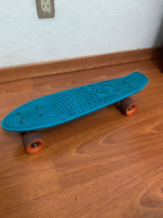 2 skates mini cruiser