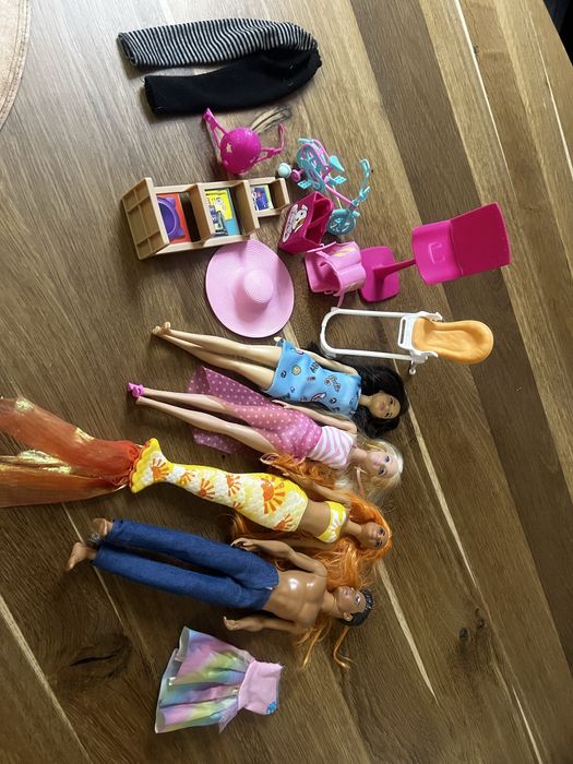 Lalki Barbie wraz z Kenem