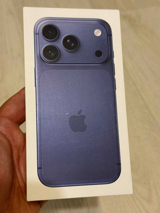 Iphone 17 pro blue 1TB Фізична сімка неверлок