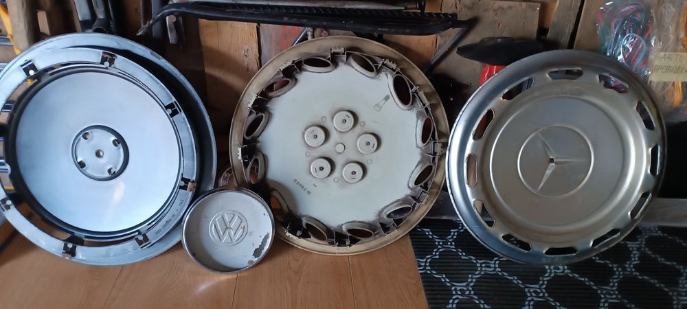 Ковпаки автомобільні Фольксваген та інші.