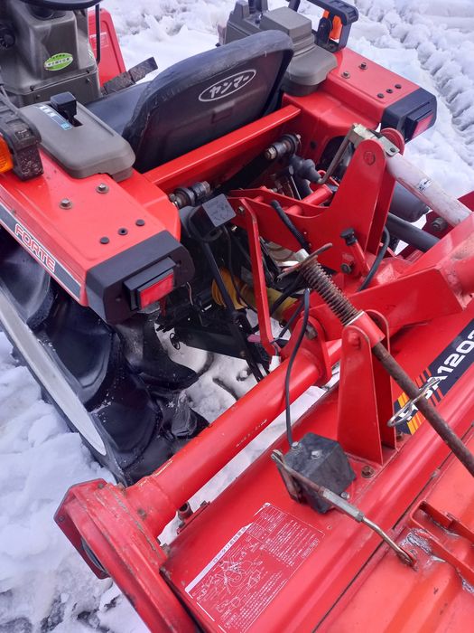 Міні трактор Yanmar f6
