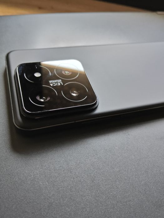 Xiaomi 14 Pro 16GB/512GB + carregador Xiaomi 120W