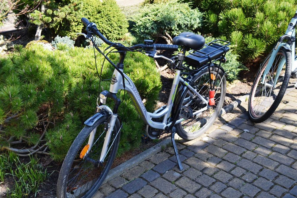 Rower elektryczny TORPADO Afrodite D18 26 cali T250 Idealny