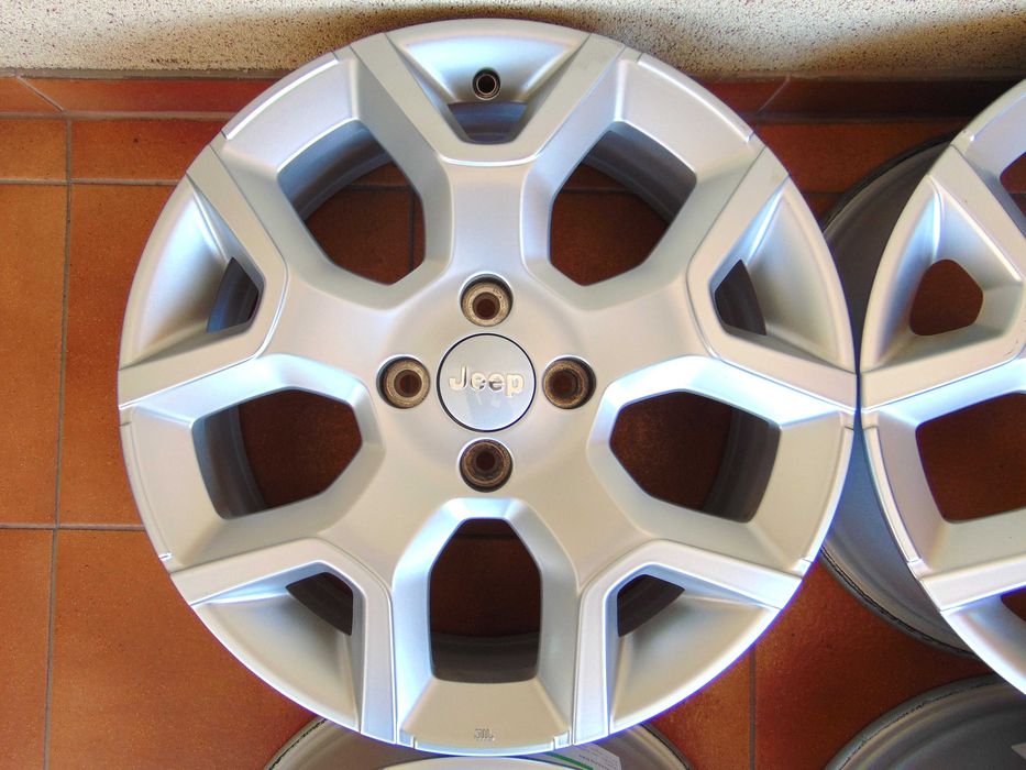 Felgi Aluminiowe 17'' 6,5x17 ET32 JEEP AVENGER 23- kpl.