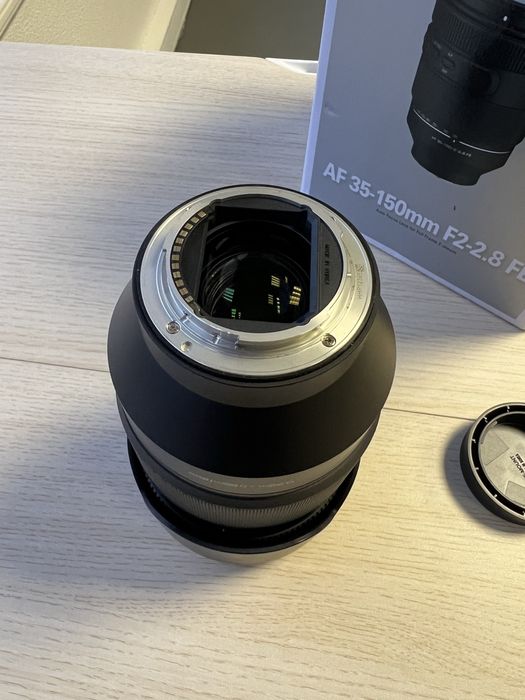 Sony Samyang 35-150mm f2-2.8