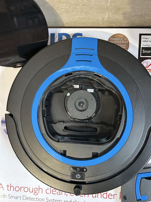 Робот пилосос PHILIPS