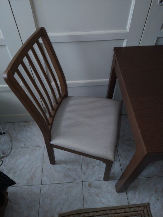 Mesa e cadeiras ikea Sala, como novas