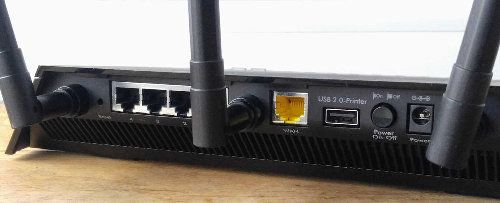 2,4+5 Ггц AC роутер NETGEAR Nighthawk AC1750 R6400v2 (США)