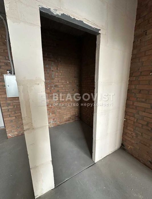 3к квартира в жк бізнес-класу "ПоділГрад" без ремонту