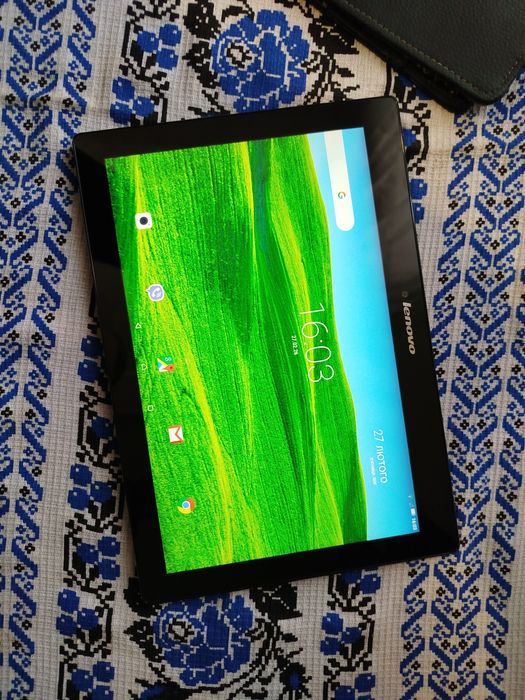 Планшет Леново TAB2 10 дюймів Lenovo TB2-70L TAB 2G+16GBL-UA