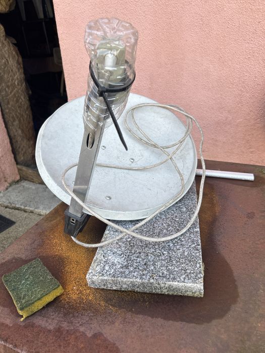 Caixa de transporte para antena parabólica e TV 19’’