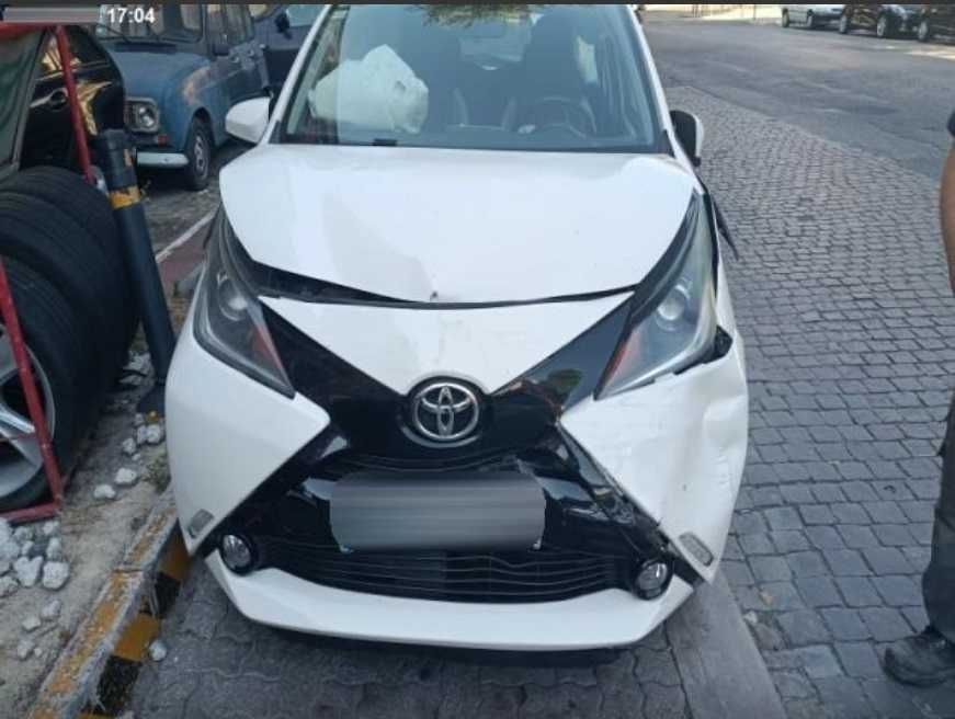 TOYOTA Aygo 1.0 X 5P Salvado