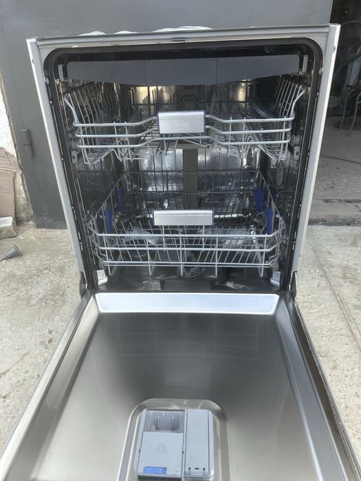 Посудомийка посудомийна машина BEKO Model EDDN28535X