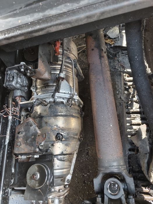 Isuzu N1R tribasculante de 2021