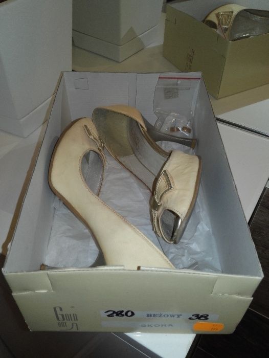 Buty skórzane Gold But 38 ecru złoty skóra naturalna czółenka