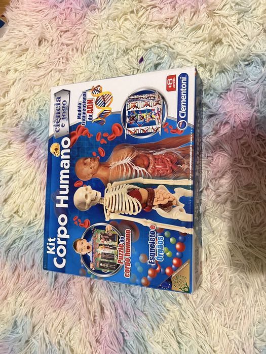 Clementoni jogo corpo humano