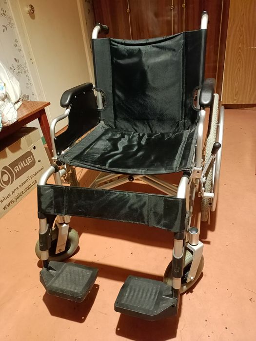 Инвалидная коляска