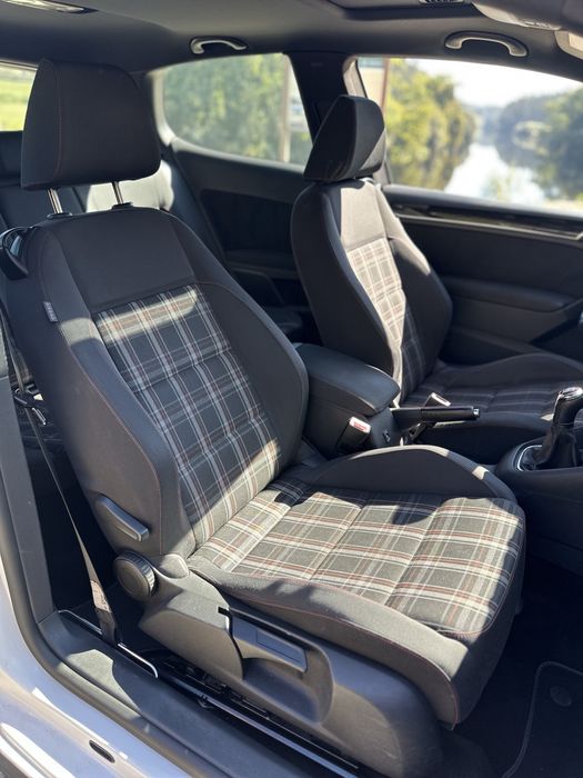 Volkswagen Golf VI 6 - GTI