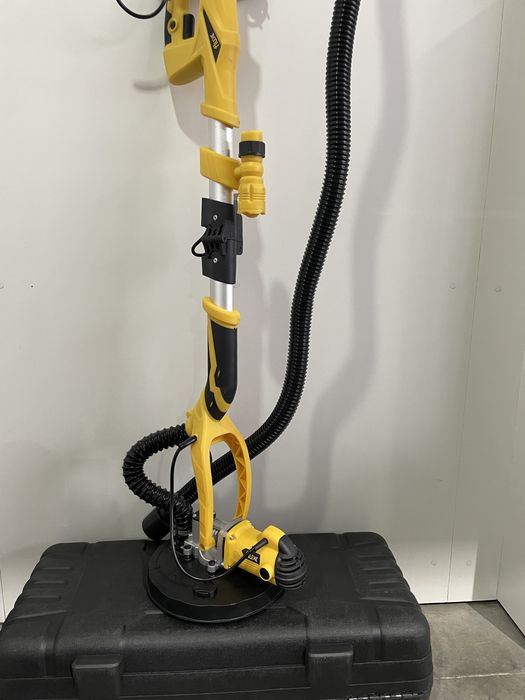 Locadora de teto e paredes elétrica