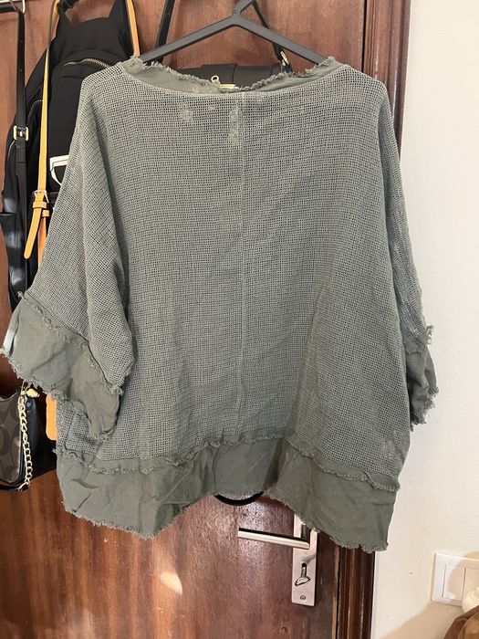 Blusa verde com rede