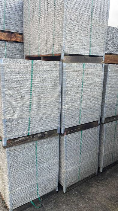 Granito Cinza satinano a 3 cm esp.