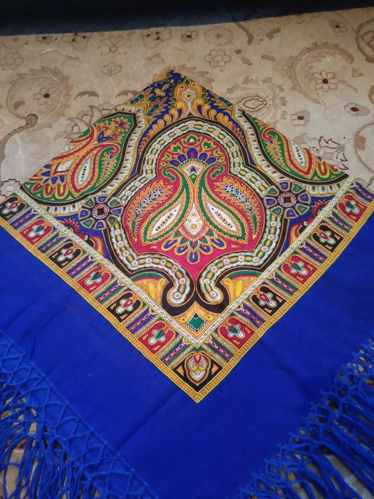 Продам велику українську хустку