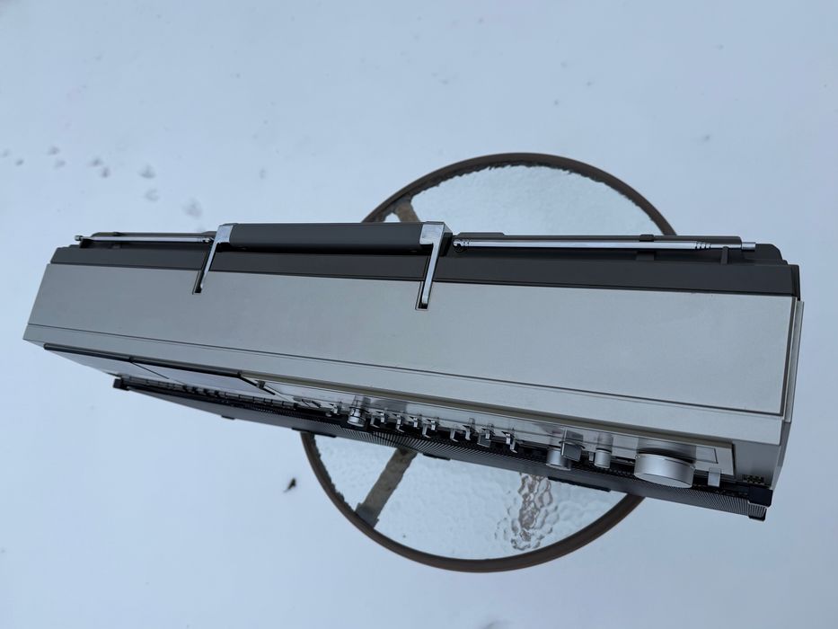 Продам магнитолу SHAPR GF-777Z