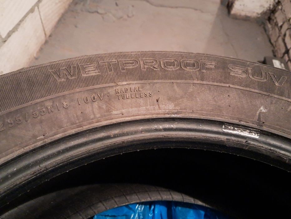 Opony Nokian Tyres 235x55x18 2szt