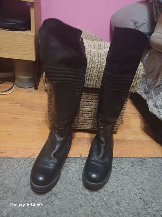 Sprzedam kozaki skórzane rozmiar 39 Lasocki