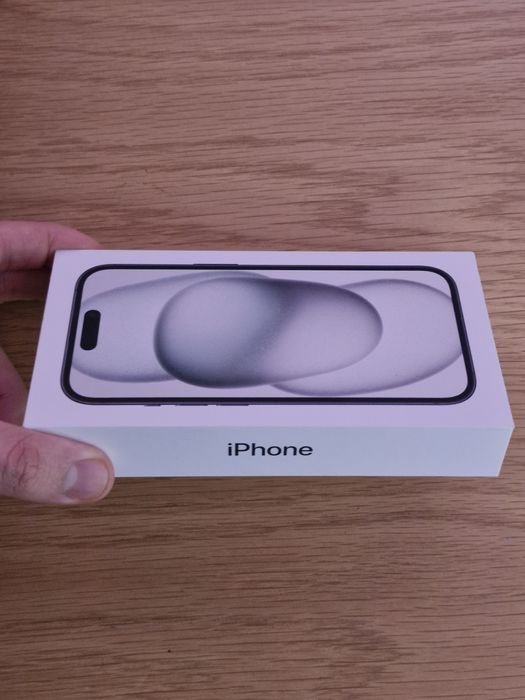 iPhone 15 czarny 128 Gb