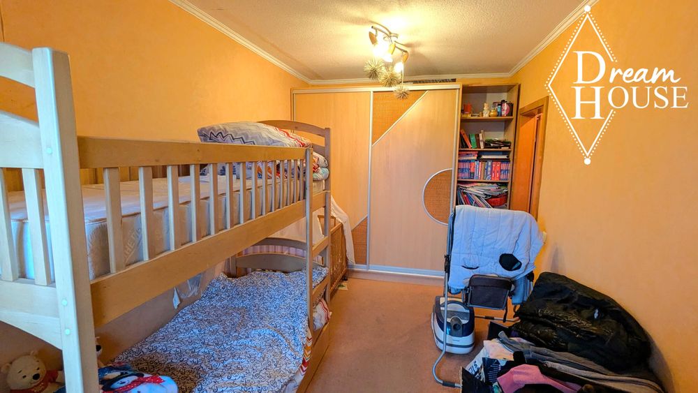 Продам 2-кімнатну квартиру по вул.Луцька