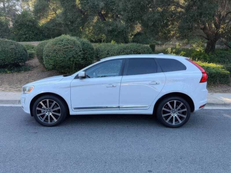 2016 Volvo XC60 T6 Drive-E