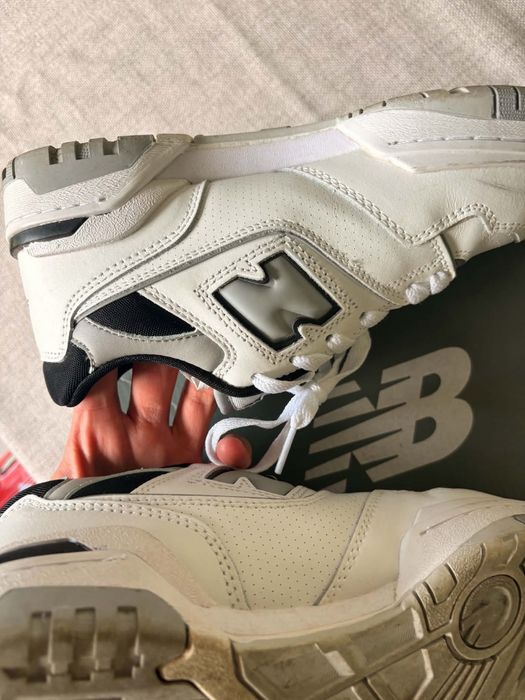 New Balance 550 BB550NCL – białe z czarnymi wstawkami | rozmiar 40 EUR (7 USA)