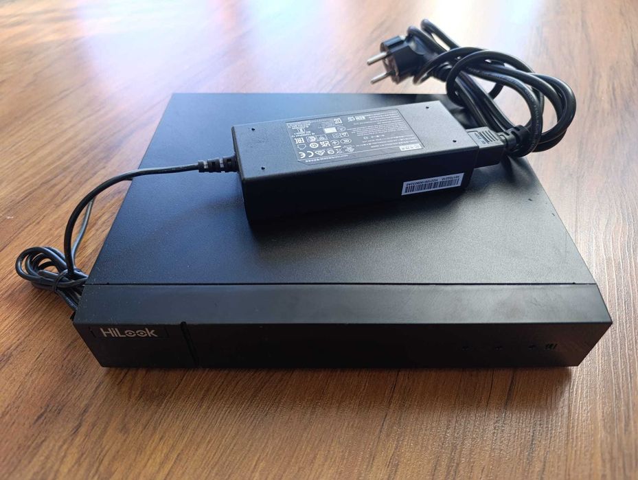 Rejestrator IP HiLook by Hikvision NVR-8CH-5MP / 8P PoE
