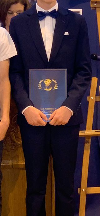 Garnitur granatowy rozmiar 176