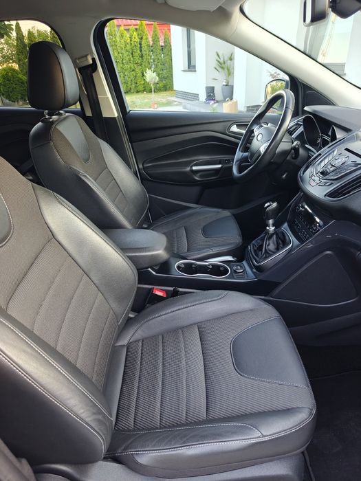 Ford Kuga Titanium 2015r Bezwypadkowa